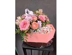 Композиция в кашпо "Сердце дерево"