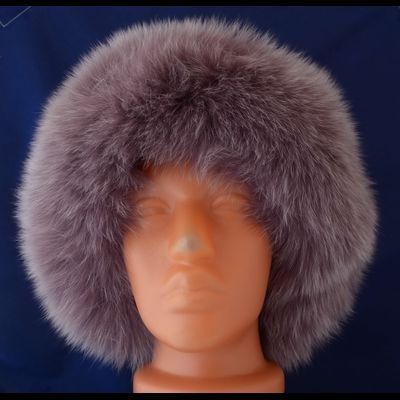Дизайнерская шапка Vizio 5365 с мехом и меховым помпоном