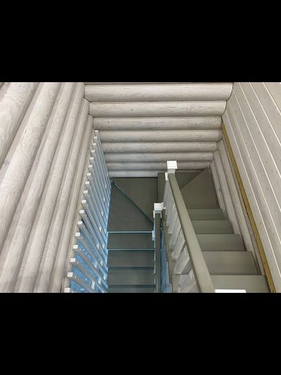 Комбинированная лестница (ясень+сосна)