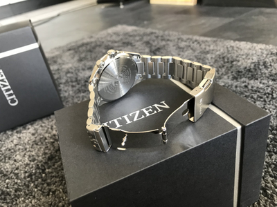 Наручные часы Citizen CB0220-85E