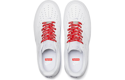 Nike air force 1 white supreme hot sale