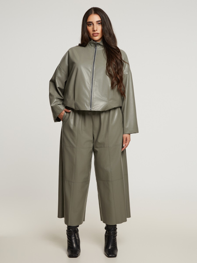 Брюки серые из экокожи