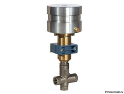 Регулировочный клапан VRPP 600  1/2г. c воздушным управлением 1/4 г. 80 л/мин 600 бар