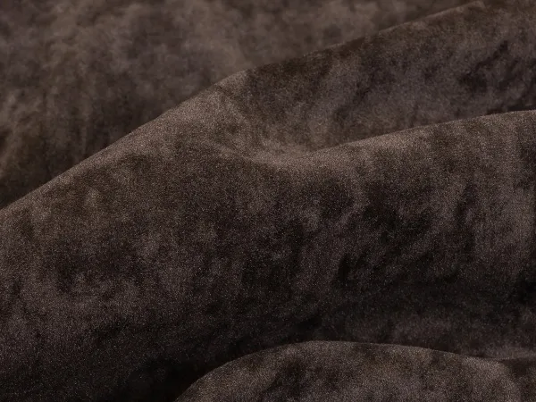 (РАМ) Микрофлок "Виторио" ((Vittorio)-chocolate.
Состав: 100% Полиэстер.
Плотность: 460 г/м2 ± 5 %.
Устойчивость  к истиранию: ≥ 50 000 циклов.
Назначение: повседневное использование.

Внимание! Цвет материала может быть искажен настройками монитора.