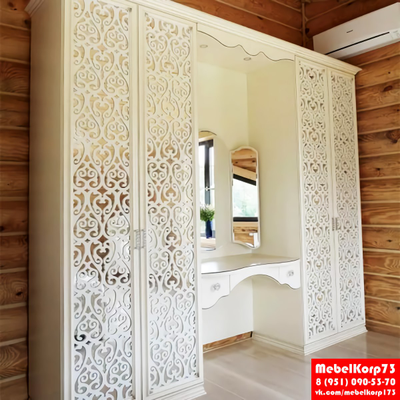 Распашные шкафы на заказ