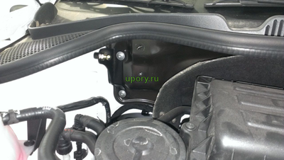 Упоры (амортизаторы) капота для Volkswagen Polo sedan (1 амортизатор) (2009 -)