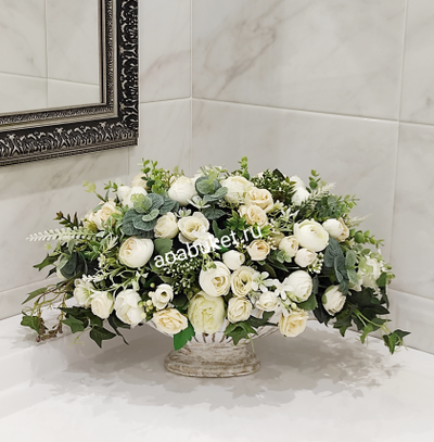 Цветочная композиция из искусственных цветов Аристократка в белом № АР035/Искусственные цветы/Купить