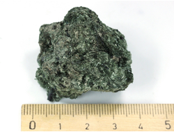 Эгирин зеленый, Россия, Мурманская обл., Ловозерский район (35*34*32 мм, 18 г) №26515