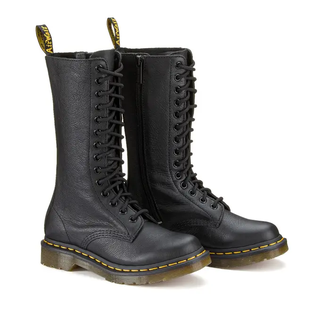 Dr martens virginia 1b99 hotsell