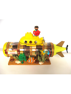 Подводная лодка из конфет