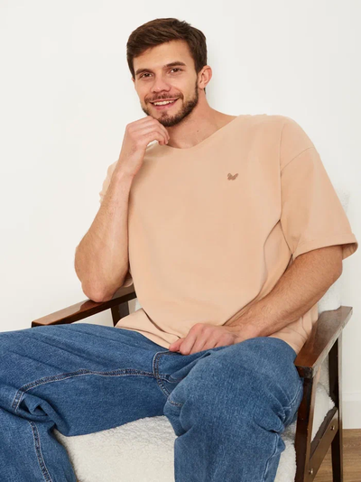 МУЖСКАЯ ФУТБОЛКА БЕЖЕВАЯ  "ВОЗДУШНАЯ"