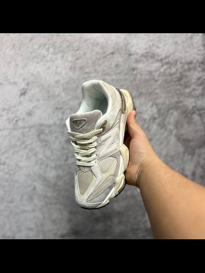 New Balance 9060 Linen Timberwolf