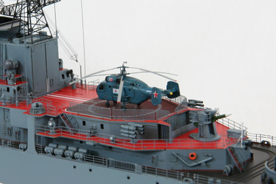 Сборная модель: (Trumpeter 03612) Эсминец "Современный"