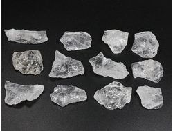 Кварц горный хрусталь, необработанный "дикий" в ассортименте, Бразилия (15-25 мм, 1,4-2 г) №35801