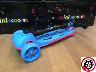 Трехколесный самокат Scooter Super Maxi Складной голубо-розовый