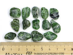 Хромдиопсид в ассортименте, галтовка, Россия, Якутия (13-17 мм, 1,3-2,3 г) №22707