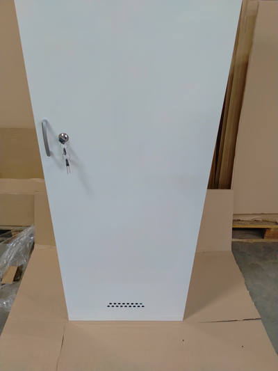 Шкаф для хозинвентаря