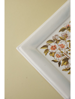 Картина в плоской раме "Лютик"