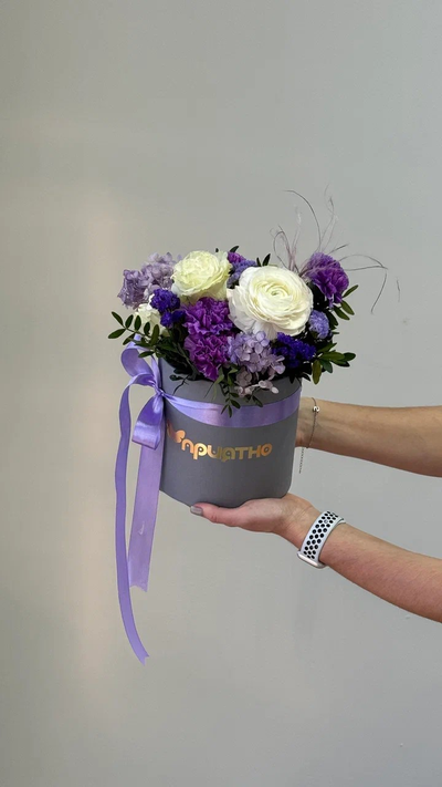 Цветочная композиция цветов на 8 марта № 740