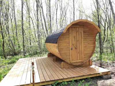 Круглая баня бочка с панорамным сферическим окном