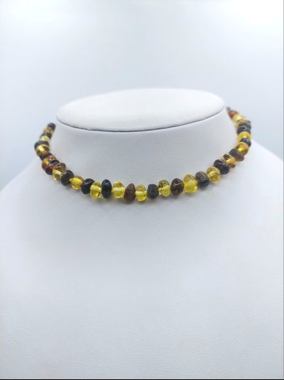 Детские бусы из обработанного янтаря через узелок арт.8