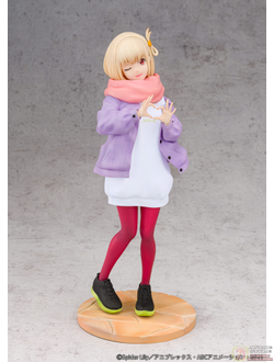 Фигурка 1/7 Тисато Нисикиги (Chisato Nishikigi Winter Outfit ver.)