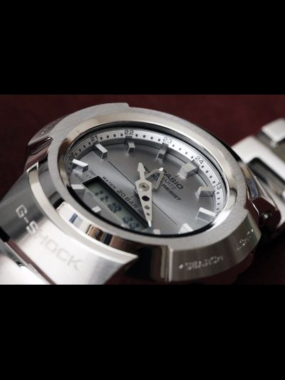 Часы Casio G-Shock AWM-500D-1A8