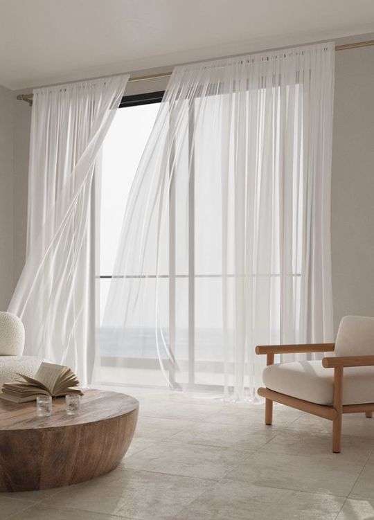 Нужно постирать шторы