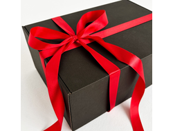 Большая подарочная коробка GILEV 37x26x12см с красной лентой и наполнителем