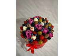 Клубника в шляпной коробке № 13