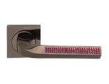 Дверные ручки Morelli Luxury "BRILLIANCE" GMB/FUCHSIA RVD Цвет - Оружейный метал с кристаллами фукси