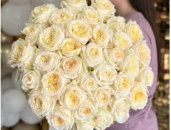 Букет из 35 пионовидных роз