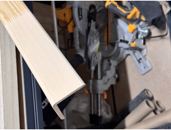 Угол деревянный клеёный 60х60 мм (3 метра)