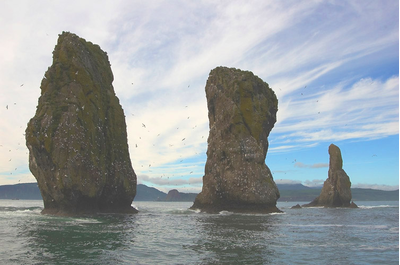 "Три брата" в Авачинской бухте