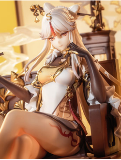 Фигурка 1/7 Нин Гуан (Ningguang Gold Leaf and Pearly Jade Ver.)