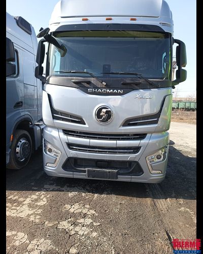 Утеплитель/ветрозащита капота-решетки Shacman X6000 (1-слойный)