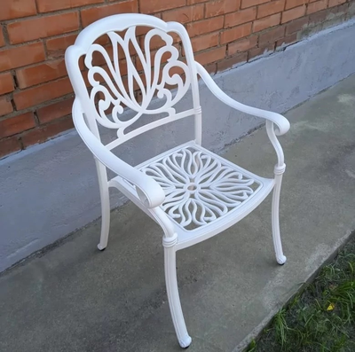 Белая мебель из металла Harold IV с круглым столом