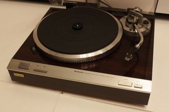 Проигрыватель винила Technics SL-M1 ( НАЛИЧИЕ СМОТРИТЕ В КАТАЛОГЕ )