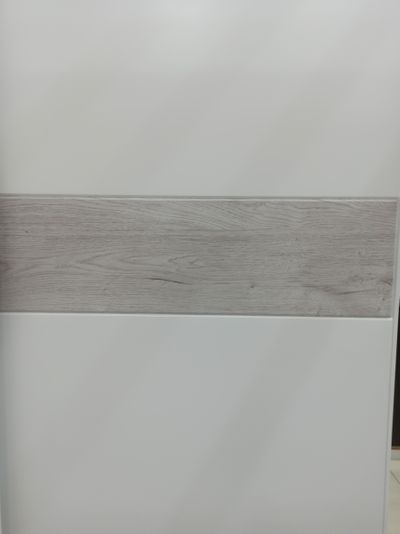 НЕФРИТ-1. БЕЛАЯ ЭМАЛЬ С ГОРИЗОНТАЛЬНОЙ ВСТАВКОЙ И НАЛИЧНИКАМИ в ЦВЕТЕ РУСТИК СЕРЫЙ