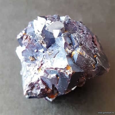 Куприт — кристаллы 37*32*32 мм