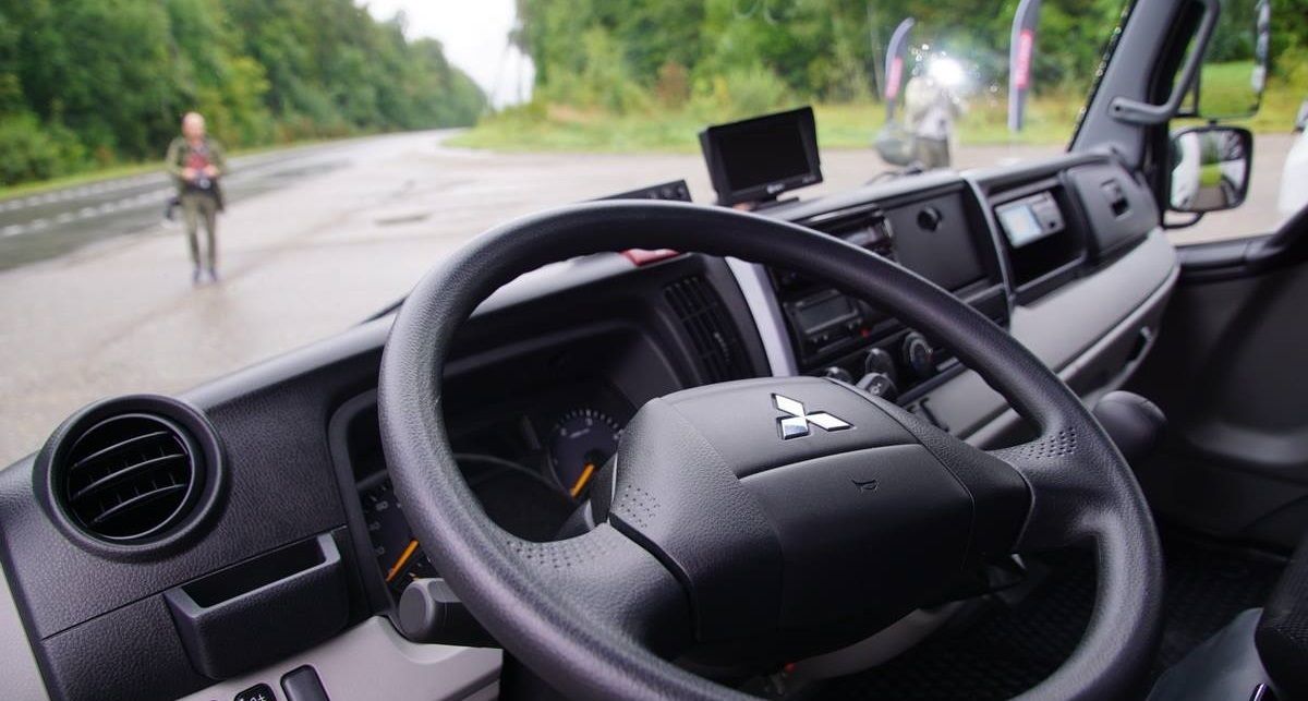 Fuso canter как снять рулевое колесо Тест-драйв нового грузовика Canter TF. Все о грузовиках и для грузовиков в Магни
