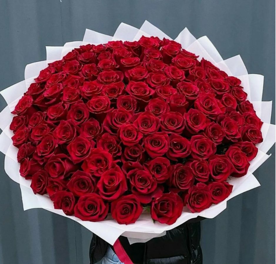 Свежие яркие букеты для доставки по Сочи