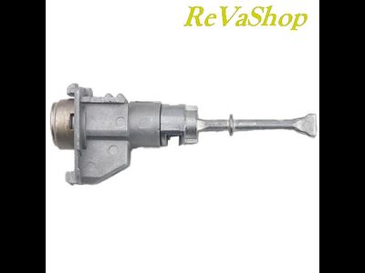 Личинка ручки двери KIA Sportage 2010-2015 Киа Спортейдж