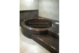 Облицовка купели мозаикой.