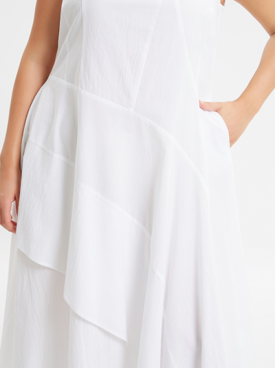 Платье с открытыми плечами