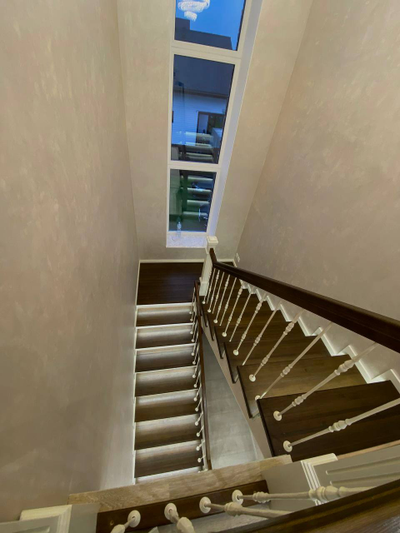 Обшивка бетонного основания лиственницей (Экстра) в комбинации