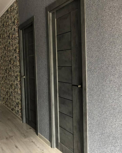 ЛАЙНДОР. ТУРИН 7. БЕТОН ТЕМНЫЙ/ ЧЕРНЫЙ ЛАК