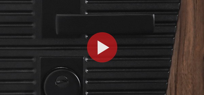 Стальная дверь   Берилл с зеркалом (адаптивная замковая часть). Заказная модель.