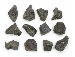 Магнетит необработанный "дикий" образец в ассортименте, Россия (15-25 мм, 2,5-3,5 г) №36104