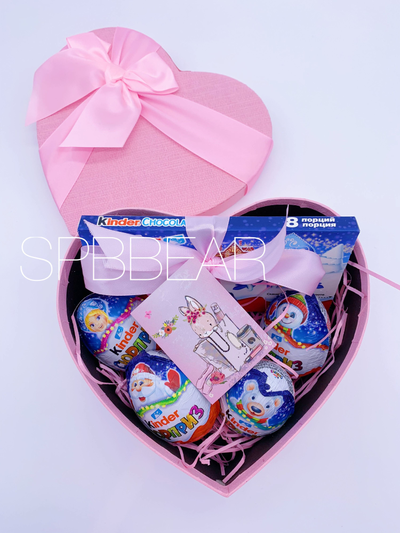 Подарочная коробка Киндер сюрприз среднее сердце розовое